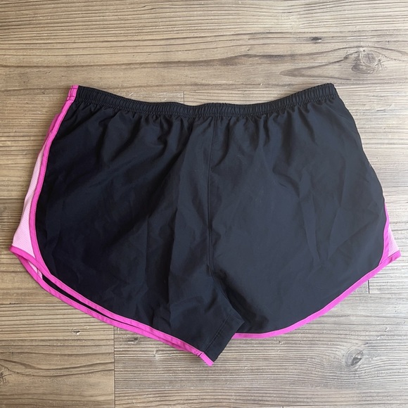 Nike Dri-Fit Shorts - Picture 2 of 5